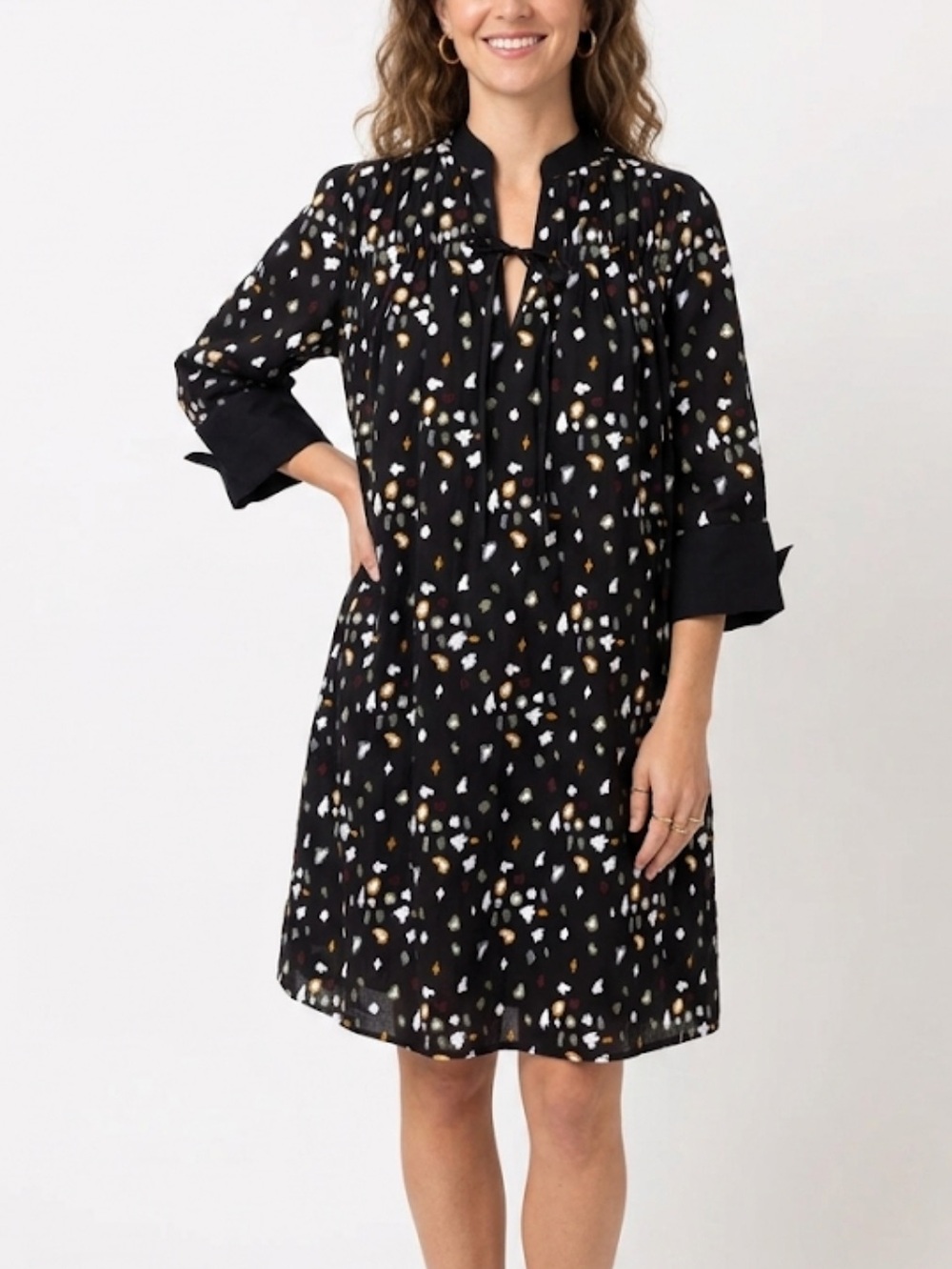 WHERE MOUNTAINS MEET Medium Black‎ Embroidered 3/4 Sleeves Boho Shift Dress
